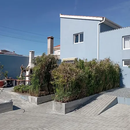 Apartament T2 Na Da - Yellow Door