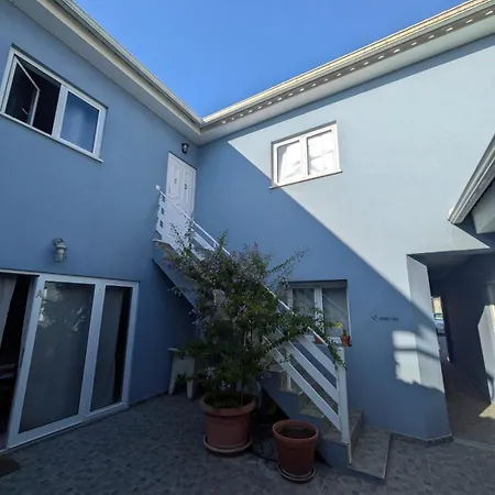 Apartament T2 Na Da - Yellow Door *