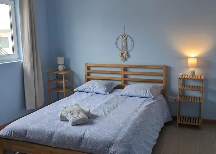 Apartament T2 Na Da - Yellow Door *