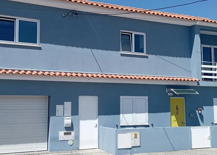 Apartament T2 Na Da - Yellow Door *